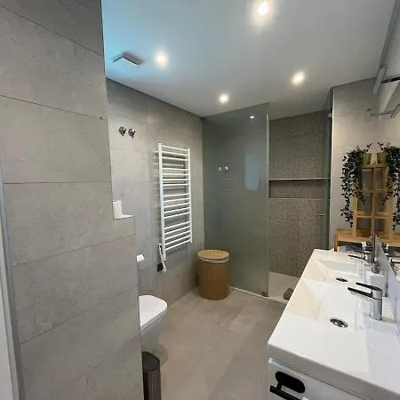 New Apartment, Sea Front & Shared Pool