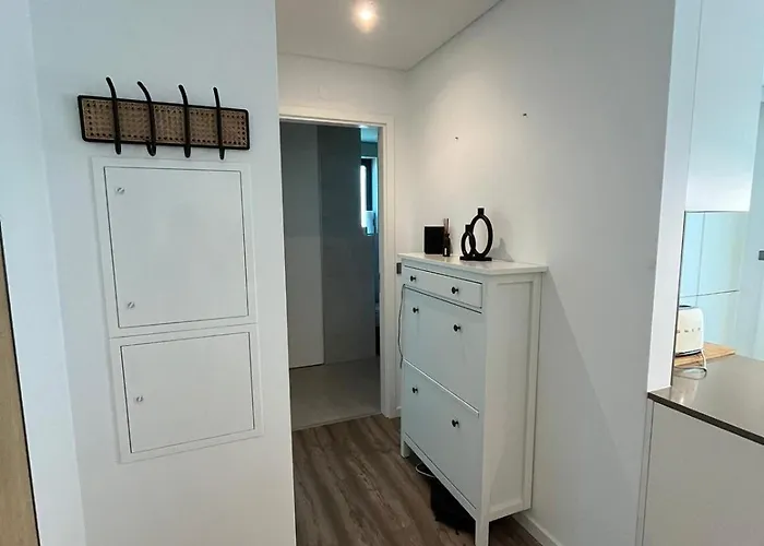 New Apartment, Sea Front & Shared Pool *