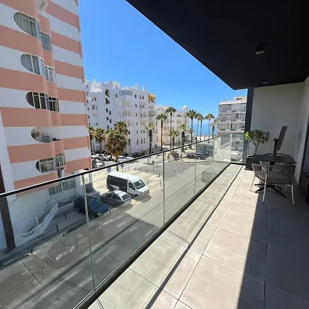 New Apartment, Sea Front & Shared Pool * Quarteira